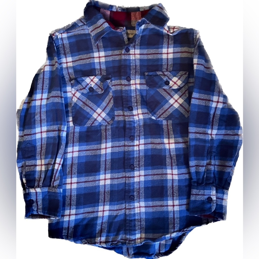 Ruff Hewn blue plaid button down flannel. Comfortable and soft. Boys size Medium